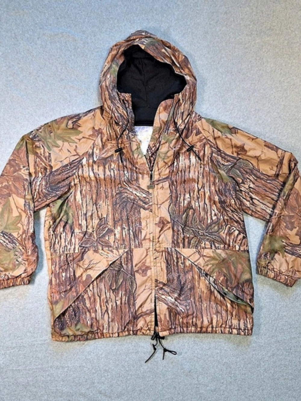 Vintage Walls Realtree Men's Camo Hooded Windbreaker Jacket Men's XL